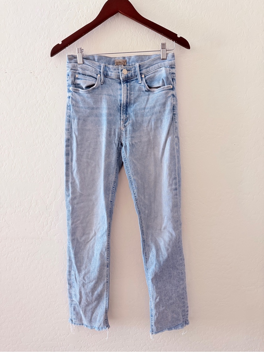 MOTHER The Mid Rise Dazzler Ankle Fray Jeans Size 27 Light Wash Denim